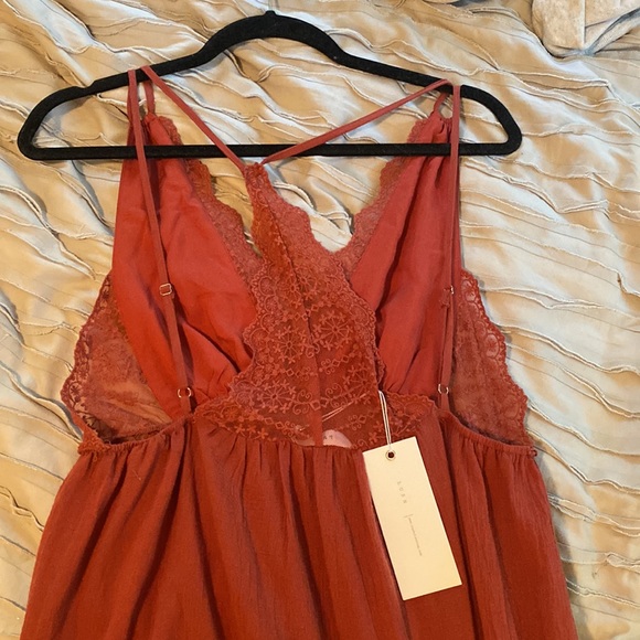 Beautiful Brick Lace Maxi - Picture 3 of 6